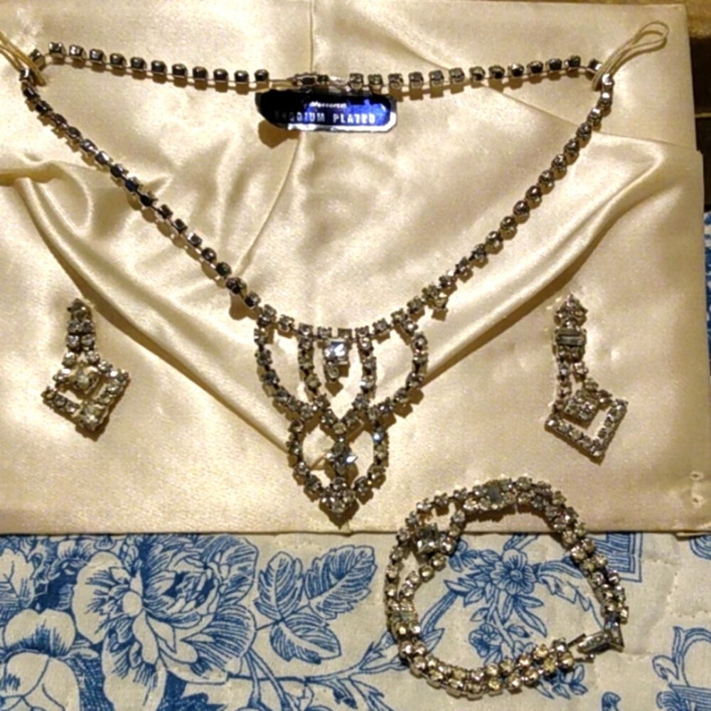 Genuine Rhodium plated set